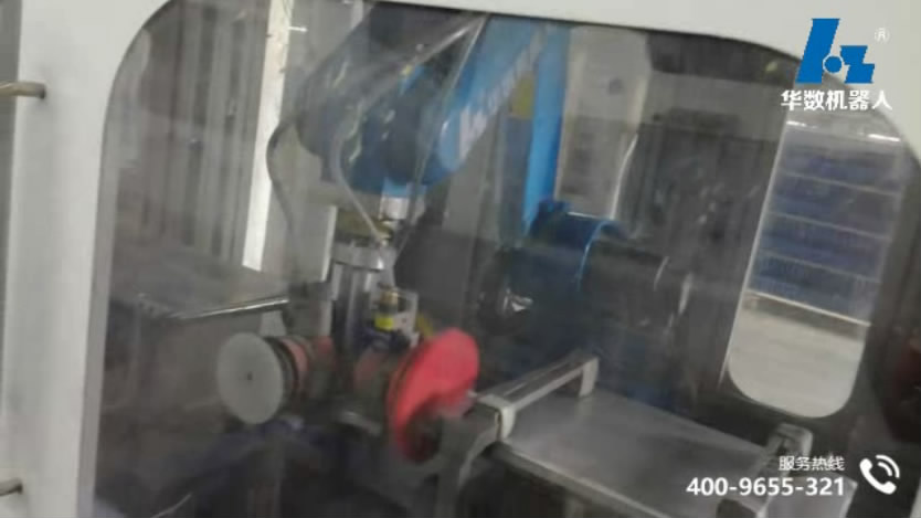 打磨應用筆電行業：筆電自動換砂紙打磨生產線1（JR612工業機器人)